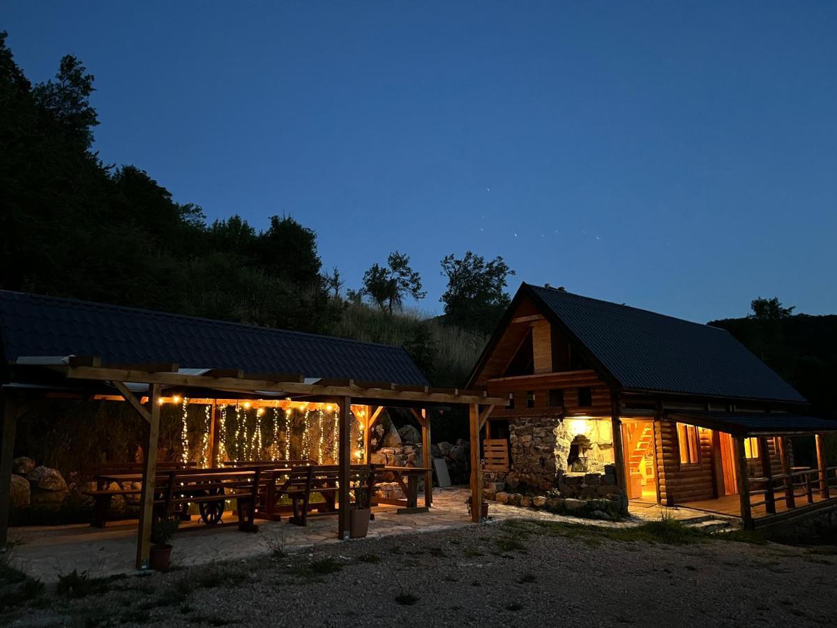 Koliba 30Svibnja Villa Perusic Exterior foto