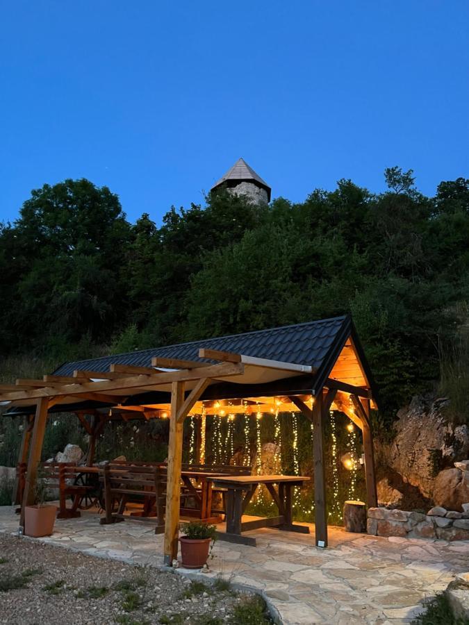 Koliba 30Svibnja Villa Perusic Exterior foto