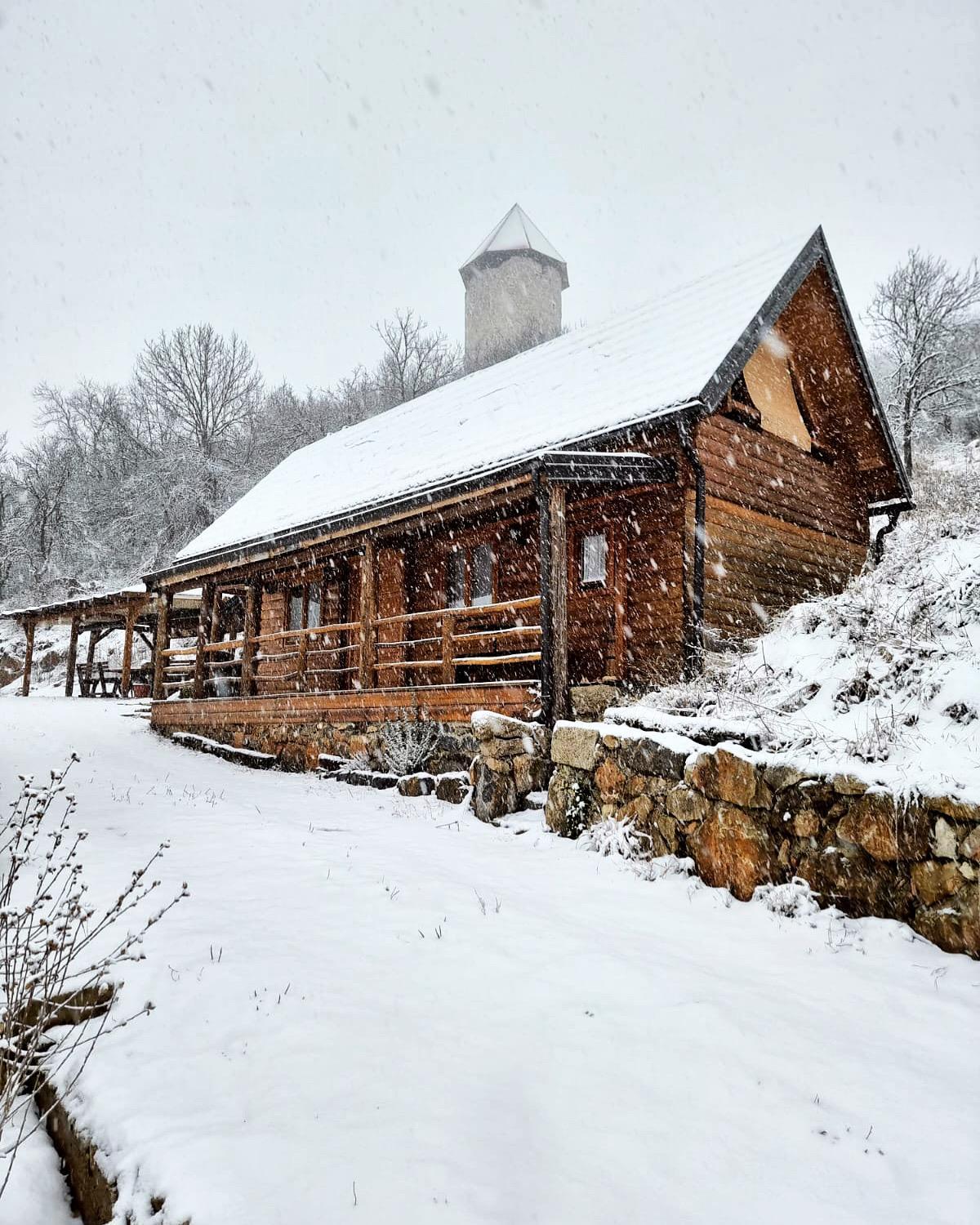 Koliba 30Svibnja Villa Perusic Exterior foto